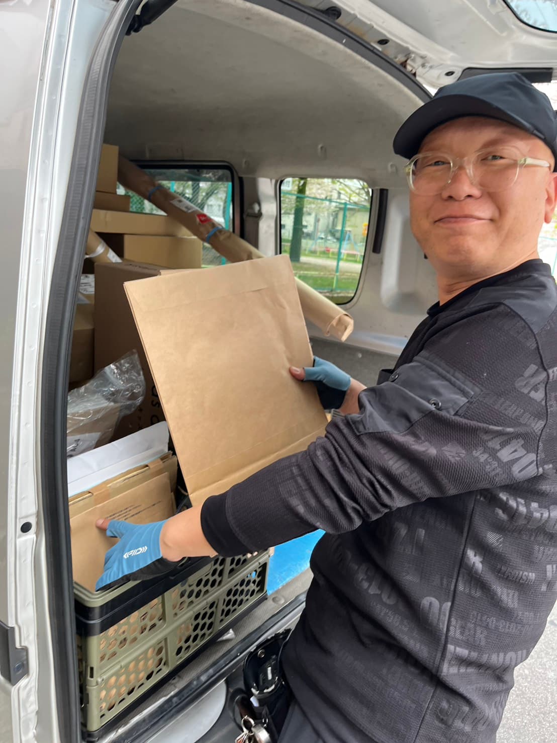 TRUSTbondsのサポートで諦めを希望に変える働き方をイメージする写真